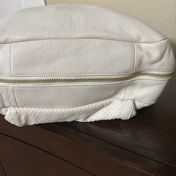 Furla Large Cream Hobo Bag NWT - Picture 6 of 15